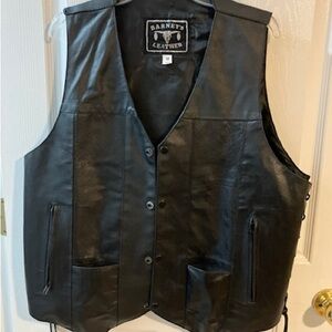Barney's Leather Men's Black Genuin Leather Vest Size Medium-Biker Western Style